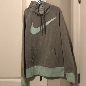 Nike thermal  hoodie